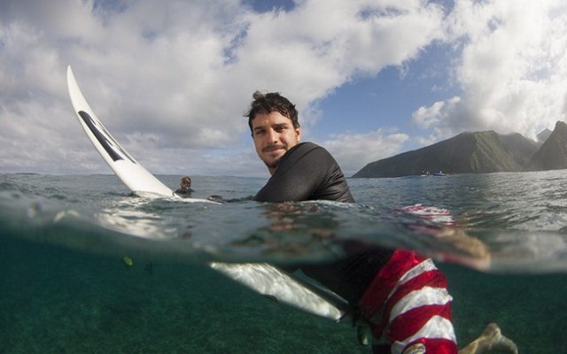 Ricardo-dos-Santos-surfista-brasileiro-baleado